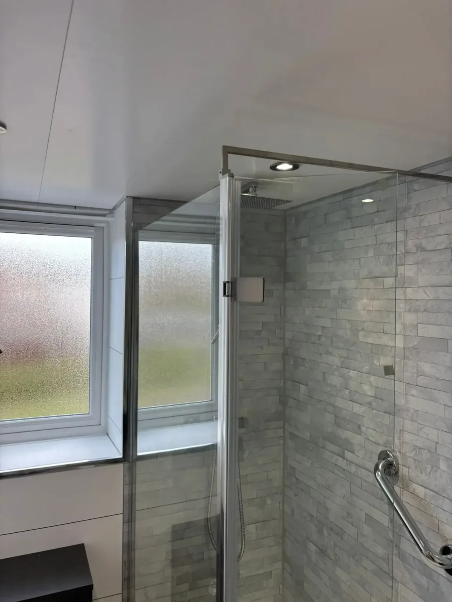 Updated compact bathroom fittings and finishes